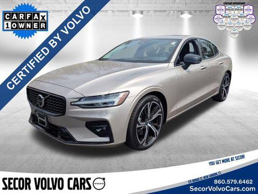 2024 Volvo S60 Ultimate Dark Theme