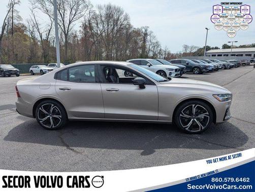 2024 Volvo S60 Ultimate Dark Theme