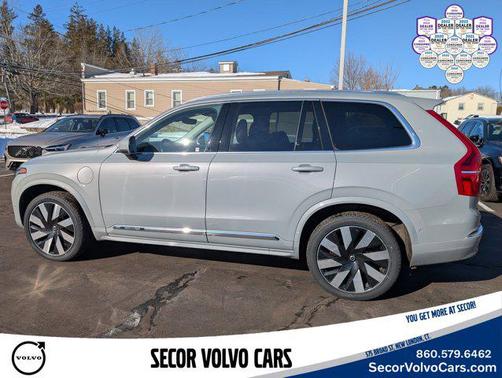 2024 Volvo XC90 Recharge Plug-In Hybrid Plus Bright Theme