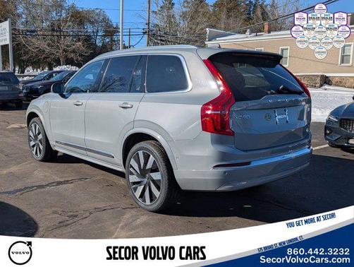 2024 Volvo XC90 Recharge Plug-In Hybrid Plus Bright Theme