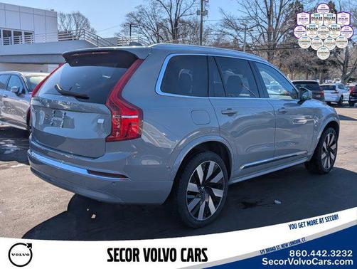 2024 Volvo XC90 Recharge Plug-In Hybrid Plus Bright Theme