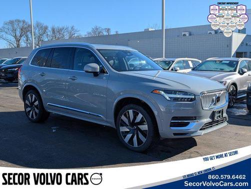 2024 Volvo XC90 Recharge Plug-In Hybrid Plus Bright Theme