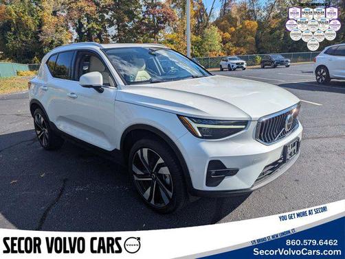 2023 Volvo XC40 Ultimate Bright Theme