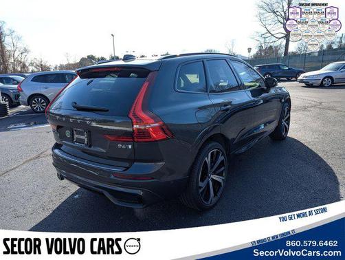 2023 Volvo XC60 Ultimate Dark Theme
