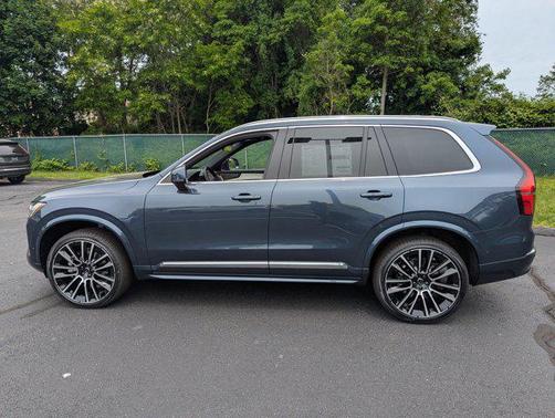 2025 Volvo XC90 B6 Ultra