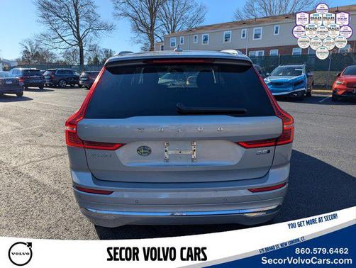 2023 Volvo XC60 Plus Bright Theme
