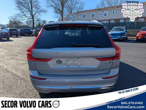 2023 Volvo XC60 Plus Bright Theme