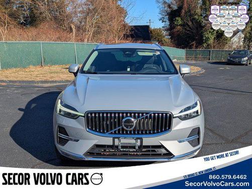 2023 Volvo XC60 Plus Bright Theme