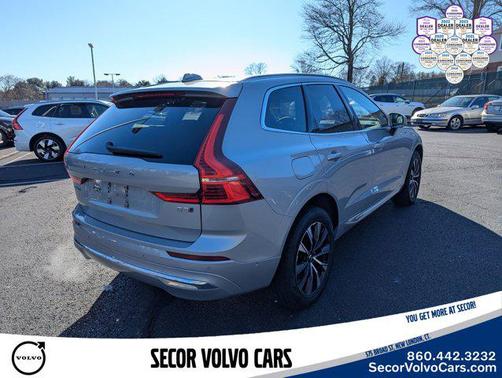 2023 Volvo XC60 Plus Bright Theme