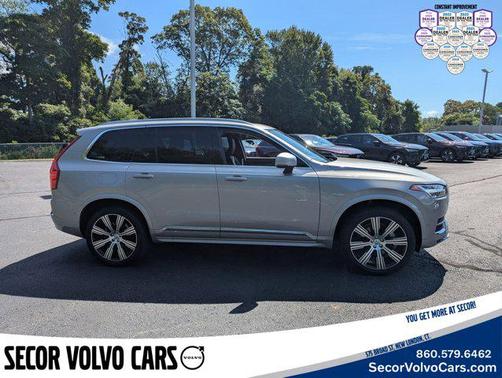 2024 Volvo XC90 Plus Bright Theme
