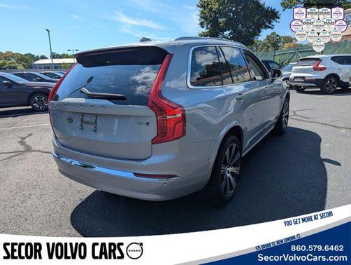 2024 Volvo XC90 Plus Bright Theme
