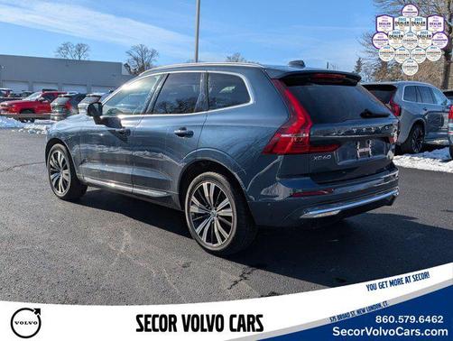 2023 Volvo XC60 Plus Bright Theme