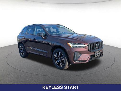 Mulberry Metallic 2026 Volvo XC60 B5 Plus