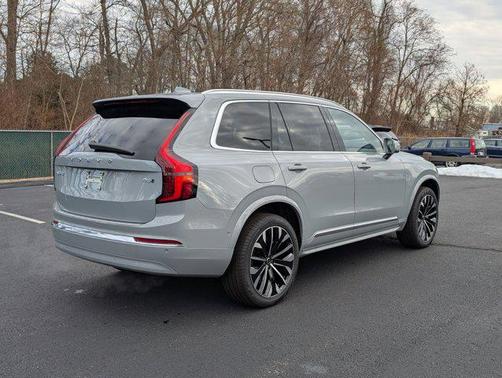 2026 Volvo XC90 B6 Plus 7-Seater