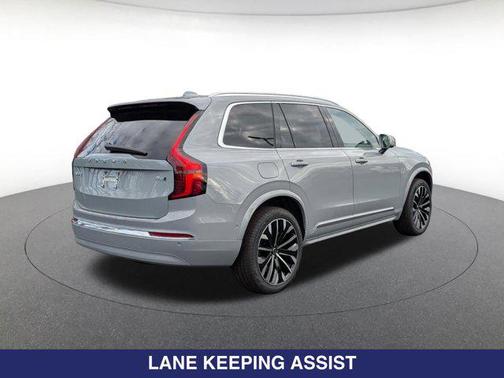 Vapour Grey Metallic 2026 Volvo XC90 B6 Plus 7-Seater