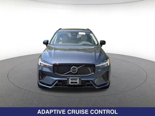 Denim Blue Metallic 2026 Volvo XC60 Plug-In Hybrid T8 Ultra