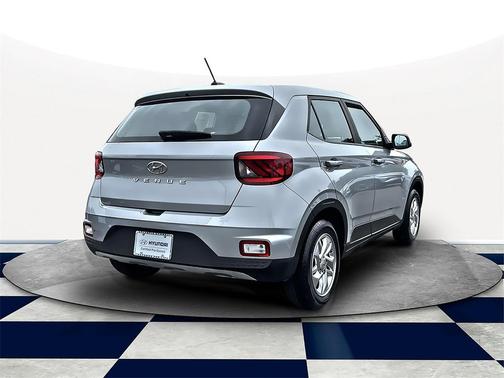 2023 Hyundai VENUE SE