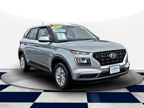 2023 Hyundai VENUE SE