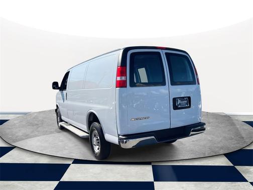 2023 Chevrolet Express 2500 RWD 2500 Regular Wheelbase WT