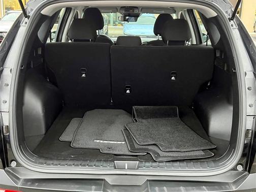 2022 Hyundai TUCSON SE