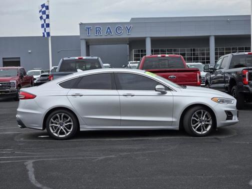 2019 Ford Fusion SEL