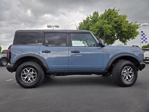 AZURE GRAY MET TRI-COAT 2025 Ford Bronco BADLANDS