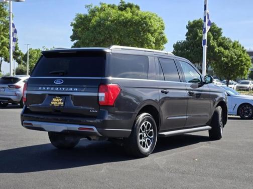 DARK MATTER PC 2024 Ford Expedition XLT