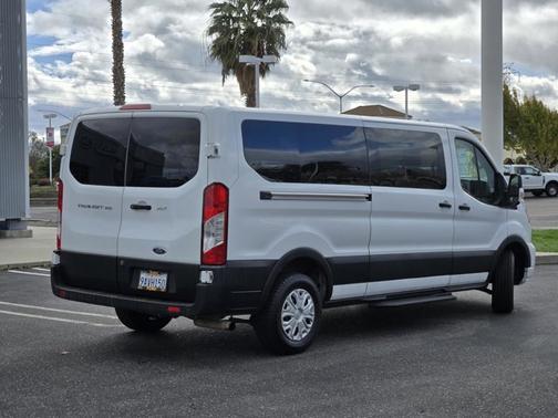 2022 Ford Transit-350 