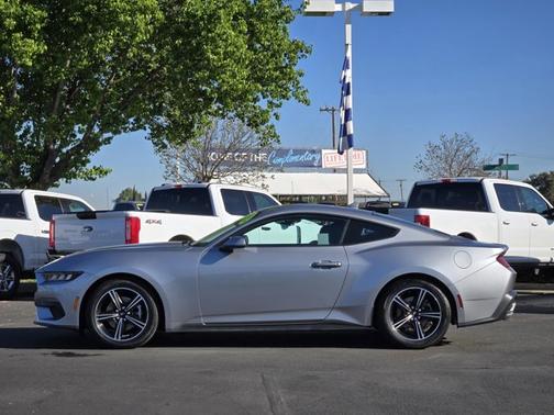 ICONIC SILVER METALLIC 2024 Ford Mustang