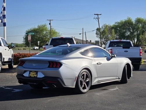 ICONIC SILVER METALLIC 2024 Ford Mustang