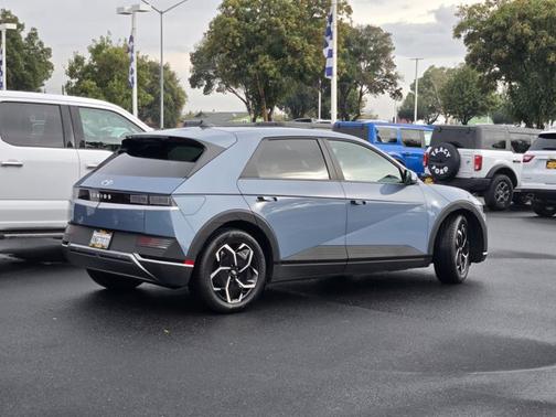 2024 Hyundai IONIQ 5 SEL