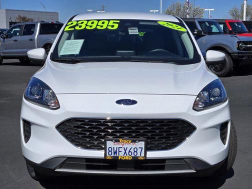 2021 Ford Escape SE