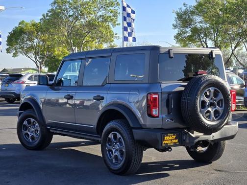 CARBONIZED GRAY METALLIC 2025 Ford Bronco BIG BEND