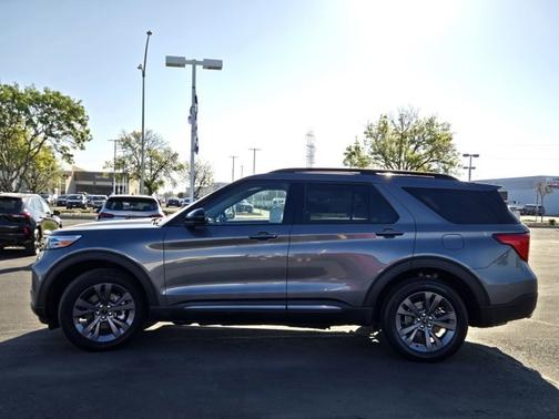 CARBONIZED GRAY METALLIC 2023 Ford Explorer XLT