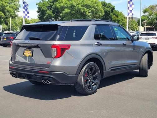 CARBONIZED GRAY METALLIC 2023 Ford Explorer ST
