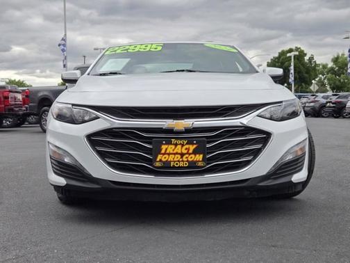Summit White 2024 Chevrolet Malibu LT W/1LT