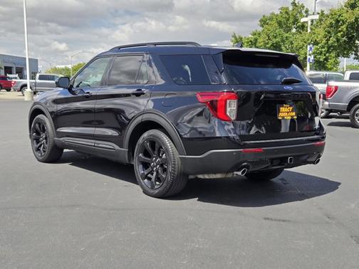 AGATE BLACK METALLIC 2022 Ford Explorer ST-LINE