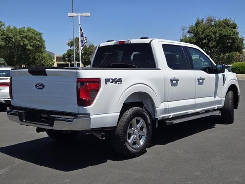 OXFORD WHITE 2025 Ford F-150 XLT