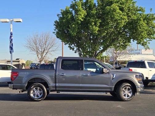 CARBONIZED GRAY METALLIC 2025 Ford F-150 XLT