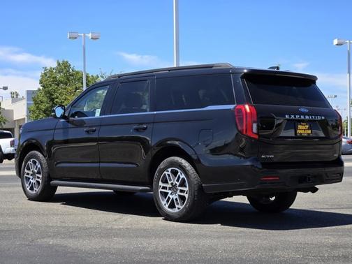 AGATE BLACK METALLIC 2025 Ford Expedition ACTIVE