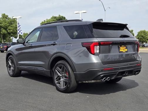 CARBONIZED GRAY METALLIC 2025 Ford Explorer ST