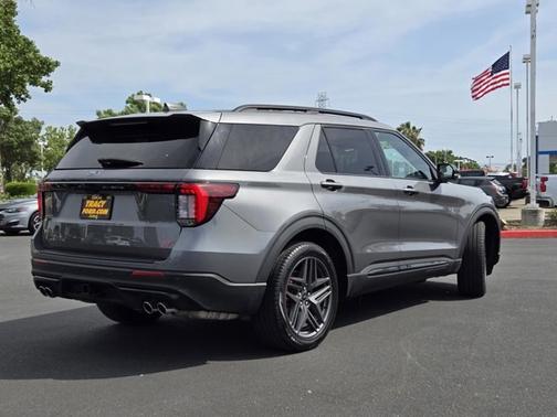 CARBONIZED GRAY METALLIC 2025 Ford Explorer ST