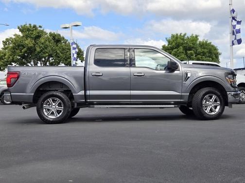 CARBONIZED GRAY METALLIC 2025 Ford F-150 XLT