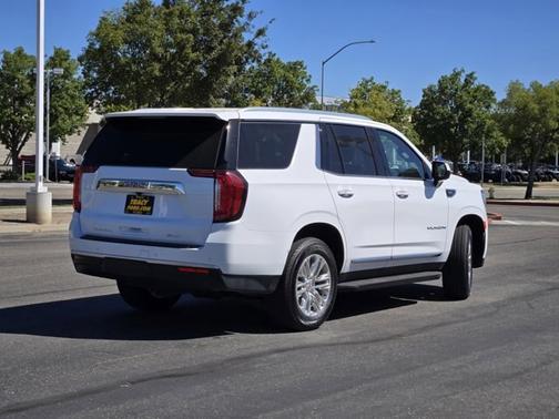 Summit White 2024 GMC Yukon SLT