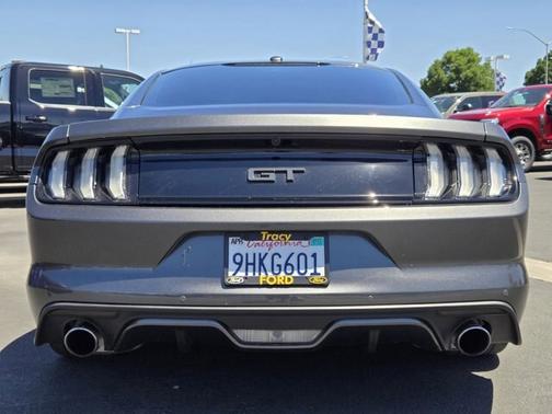 MAGNETIC METALLIC 2017 Ford Mustang