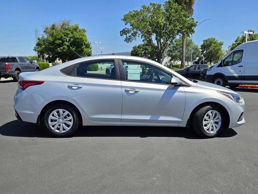 2021 Hyundai Accent SE