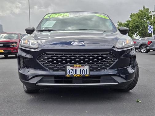 ANTIMATTER BLUE 2021 Ford Escape S