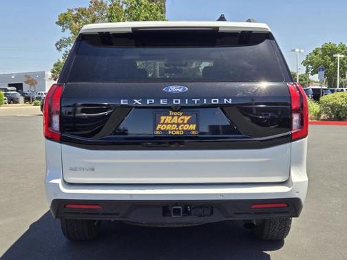 STAR WHITE MET TRI-COAT 2025 Ford Expedition ACTIVE