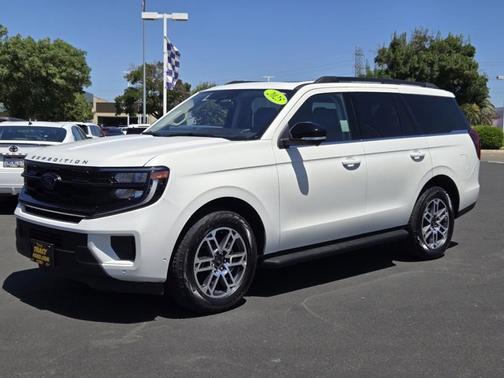 STAR WHITE MET TRI-COAT 2025 Ford Expedition ACTIVE