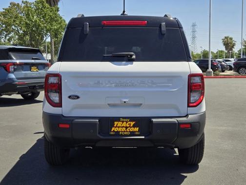 OXFORD WHITE 2025 Ford Bronco Sport OUTER BANKS